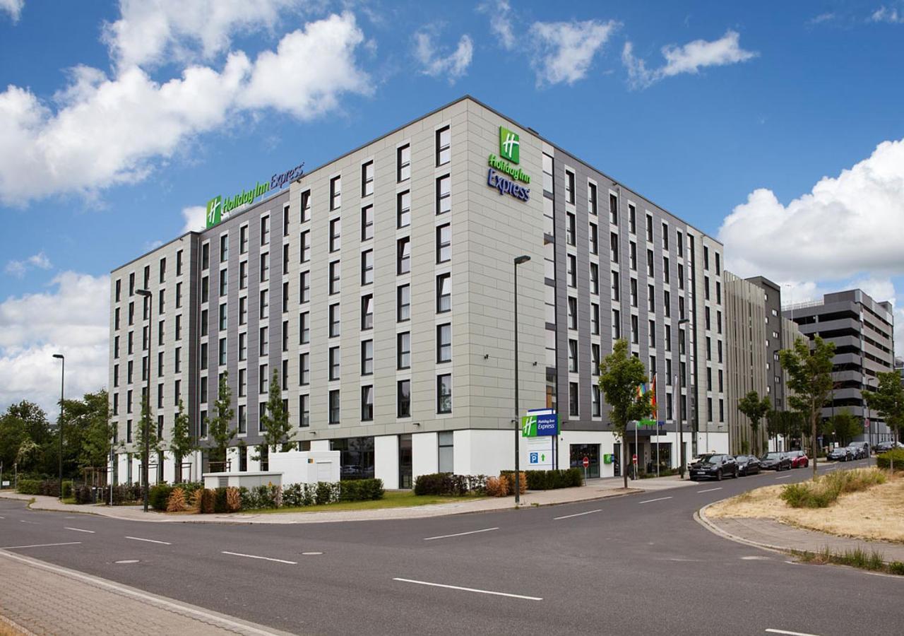 Holiday Inn Express - Duesseldorf Airport Exteriér fotografie